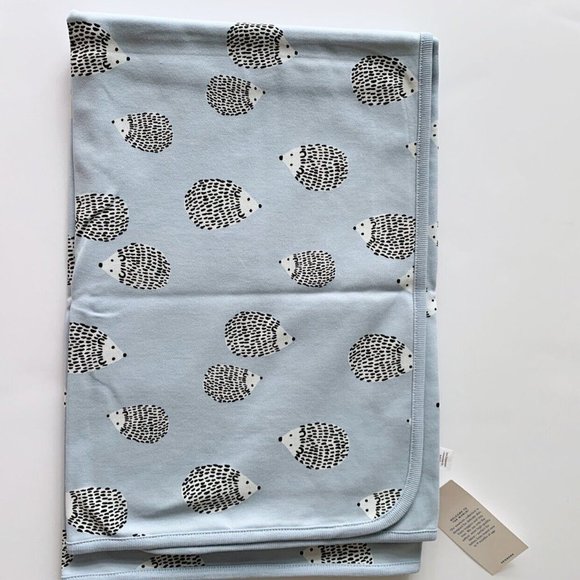 NWT Tea Collection Reversible Baby Blanket, 30x30 Inches - Picture 9 of 9